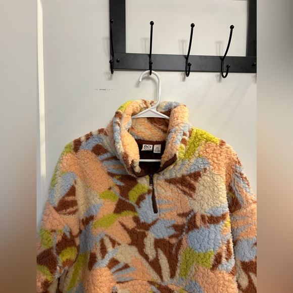 Like New ROXY Bonfires on the Beach Half-Zip - Picture 3 of 10